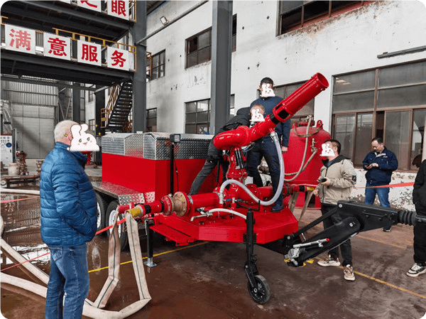 Sampel treler monitor buih api tersuai telah siap.
